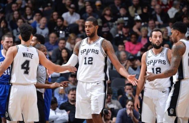 鹈鹕在戴维 鹈鹕在戴维