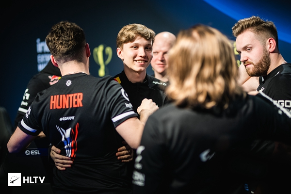 扯与节奏掌 扯与节奏掌