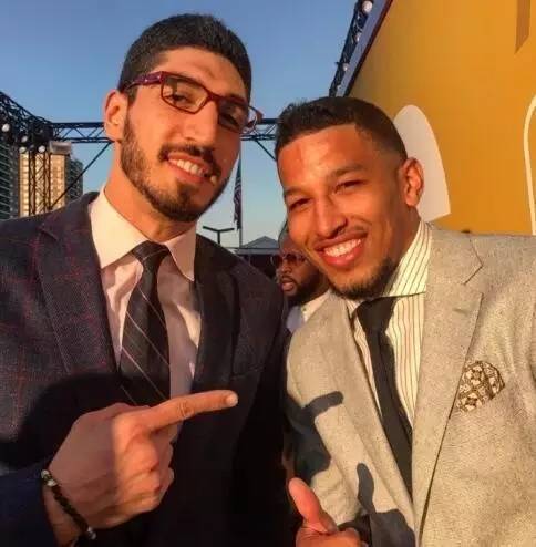 开季攻守失 开季攻守失